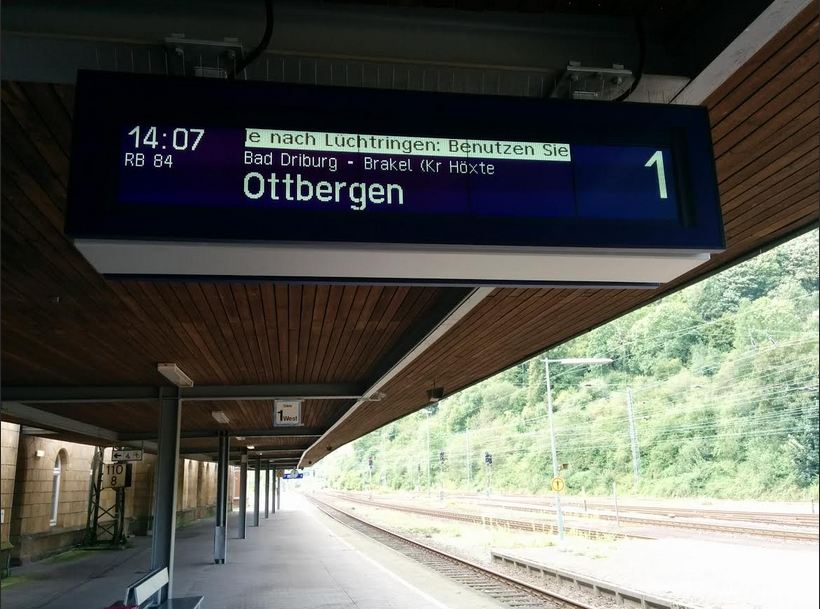 Altenbeken Bahnhof Ostwestfalen NordWestBahn Gleis 1 RB 84