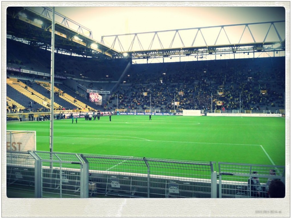 Borussia Dortmund Hannover 96 Westfalenstadion Block 62 Reihe 4 Ergebnis 3 - 1 am 23 Spieltag