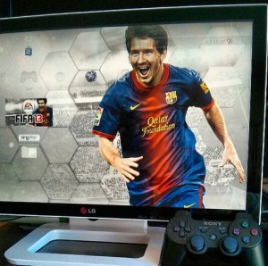 Produkttest LG 23ET83 LED-IPS Touch Monitor PlayStation 3 FIFA 13
